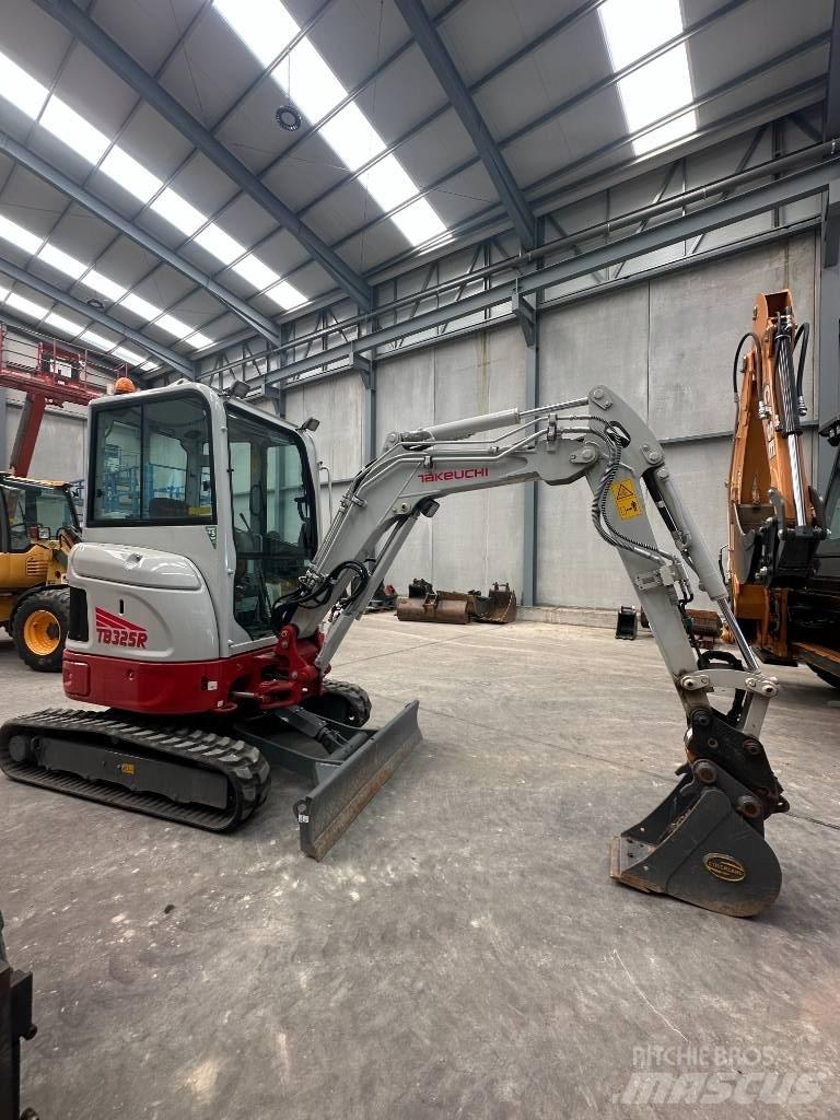 Takeuchi TB 325 R Mini ekskavatoriai < 7 t
