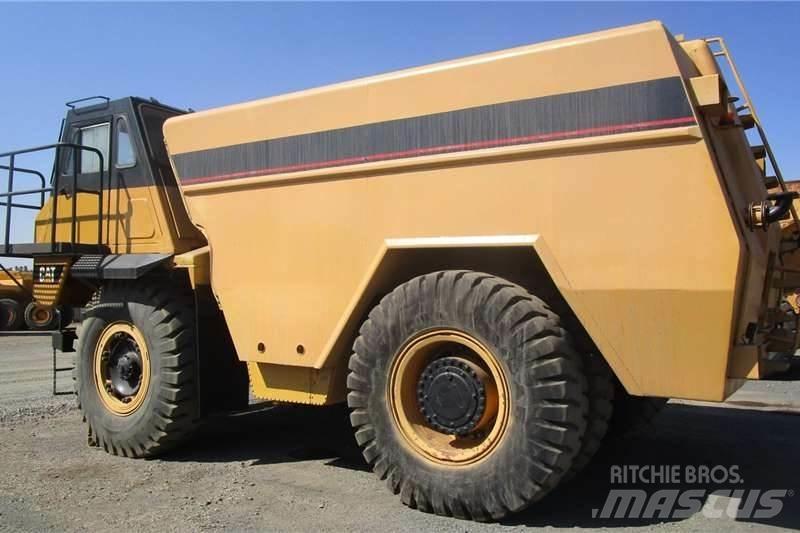 CAT 769C Automobilinės cisternos