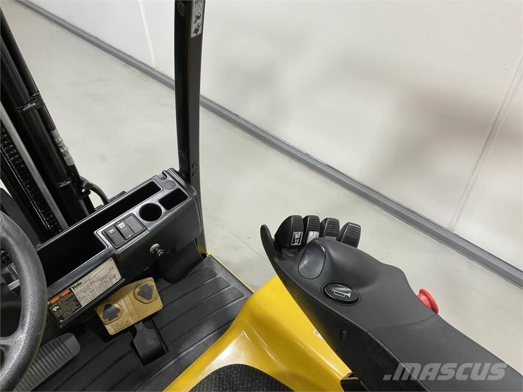 Yale ERP18VF Elektriniai šakiniai krautuvai