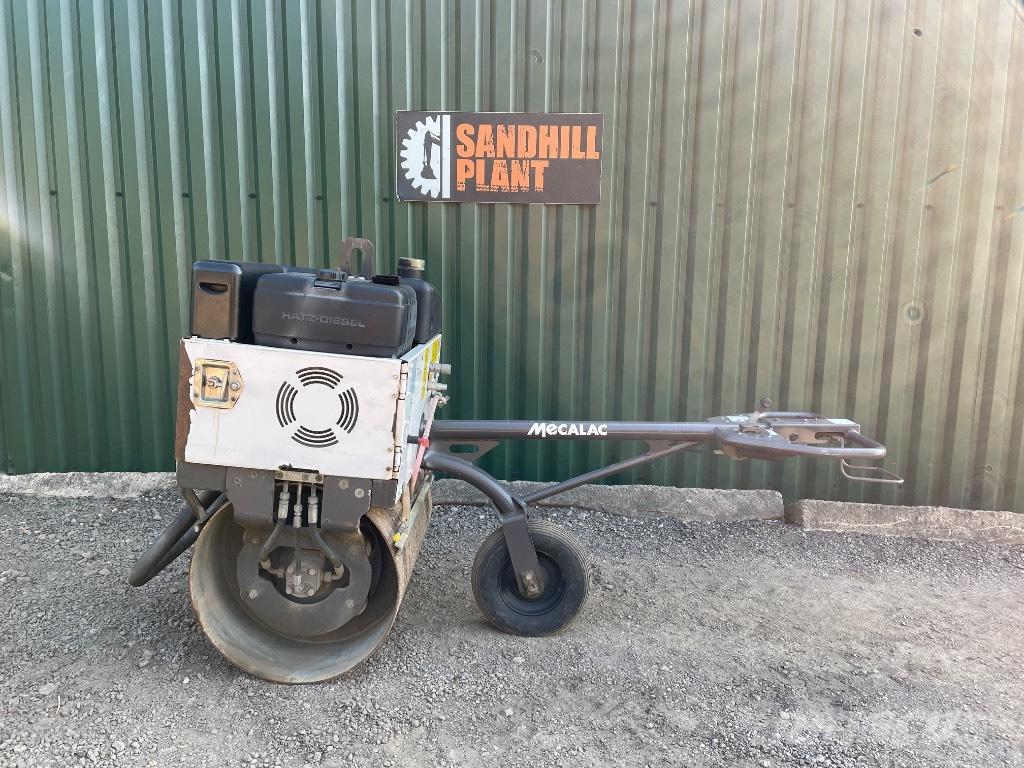 Mecalac MBR 71 Vieno būgno volai