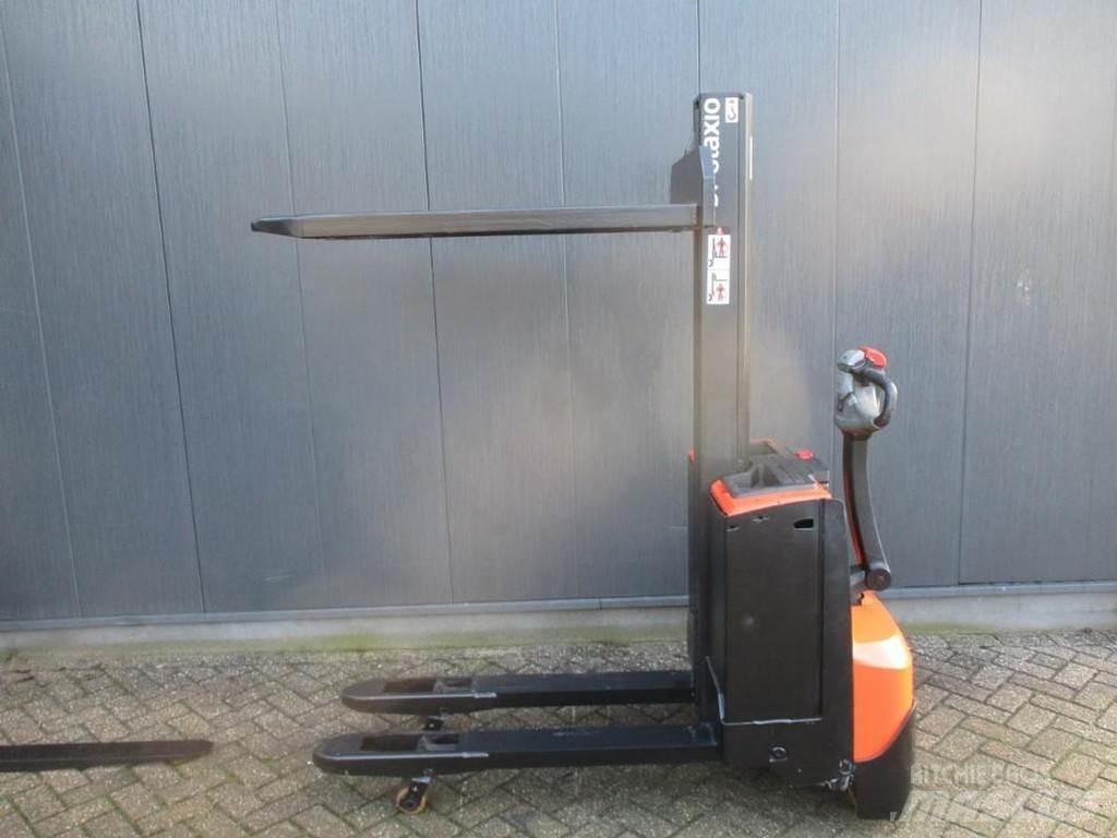 Toyota SWE 080L Rankiniai vėžimėliai