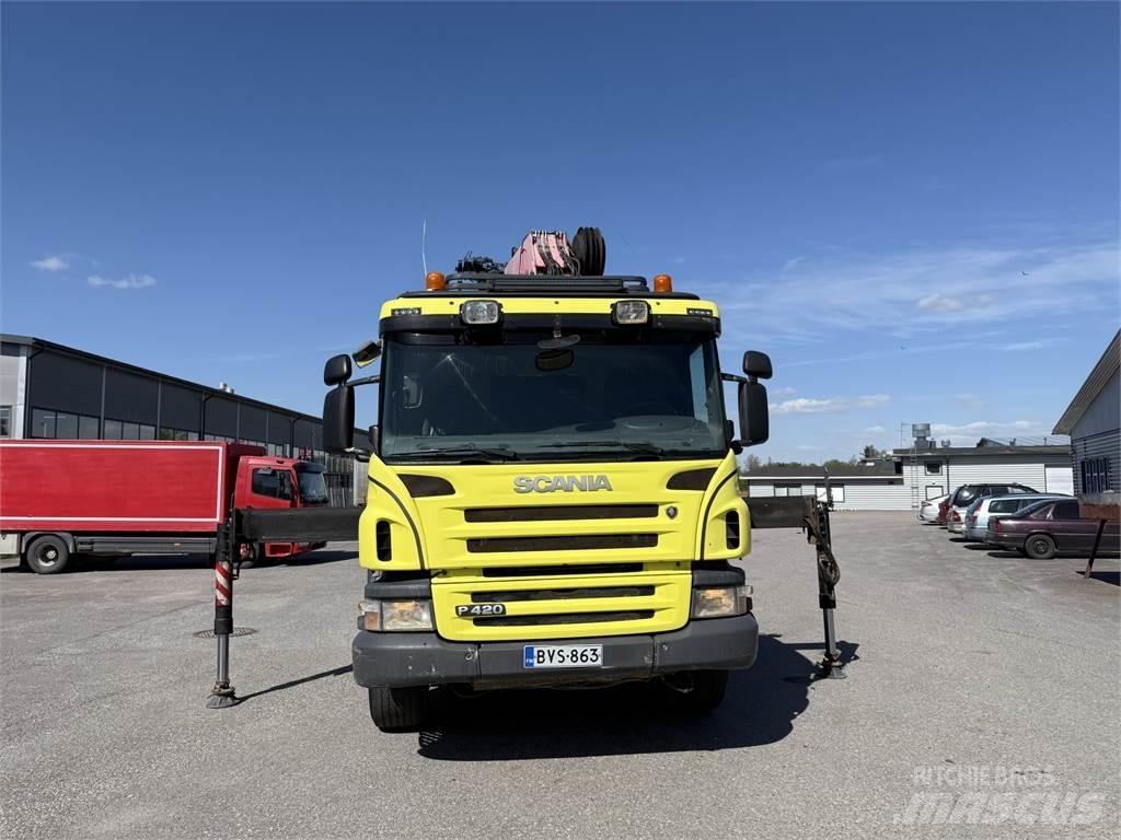 Scania P420 8X2 Automobiliniai kranai