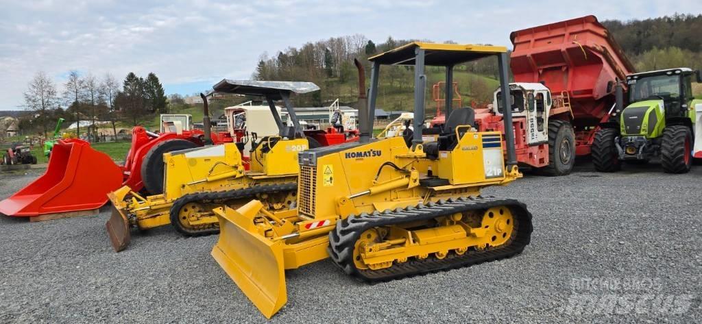 Komatsu D 21 P-8 Vikšriniai buldozeriai