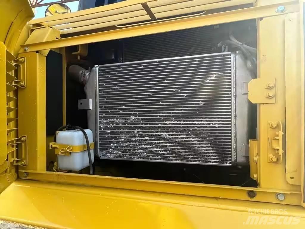 Komatsu PC 300 Vikšriniai ekskavatoriai