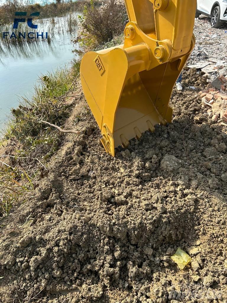 CAT 320 D Vikšriniai ekskavatoriai