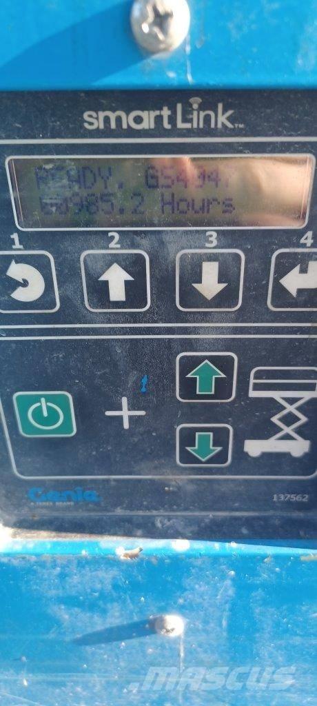 GENIE GS4047 Žirkliniai keltuvai