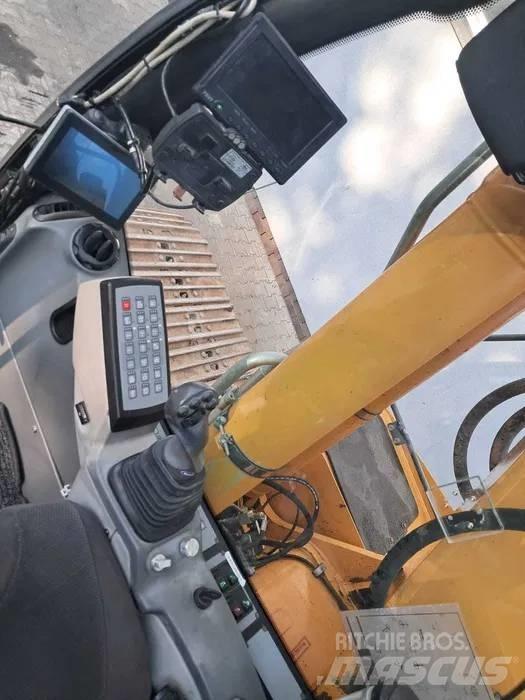 Liebherr R 926 LC Vikšriniai ekskavatoriai
