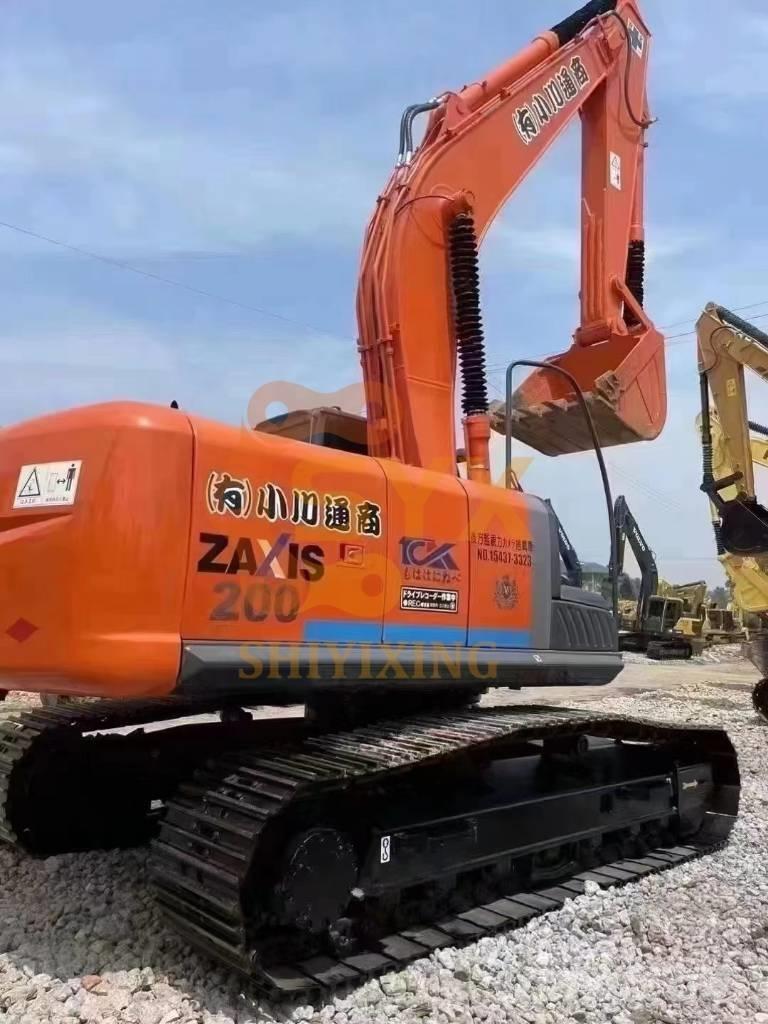 Hitachi ZX 200-3 Vikšriniai ekskavatoriai
