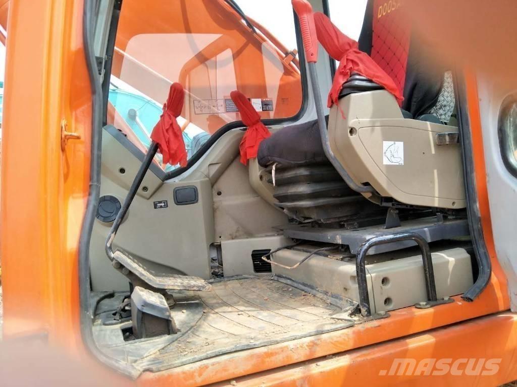 Doosan 225 Vikšriniai ekskavatoriai