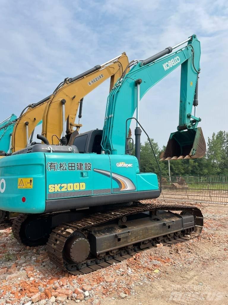 Kobelco 200 Vikšriniai ekskavatoriai