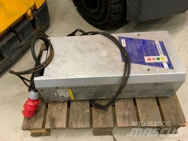Jungheinrich EFG 215 Elektriniai šakiniai krautuvai