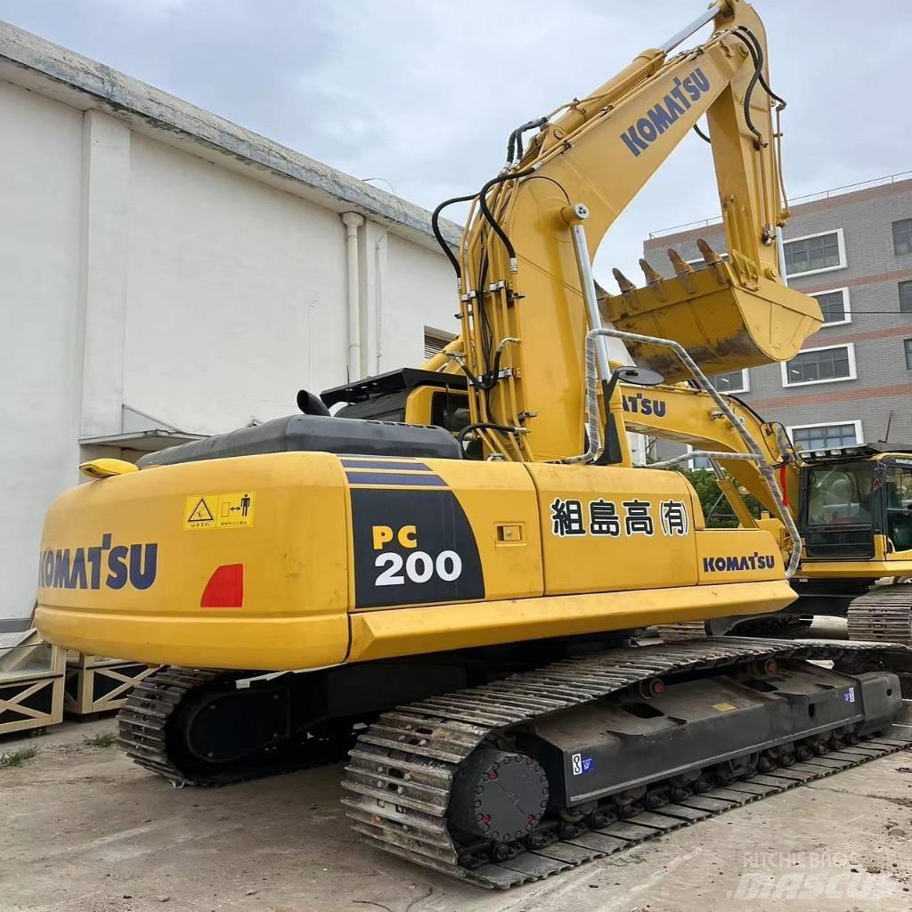 Komatsu PC 200-8N1 Vikšriniai ekskavatoriai