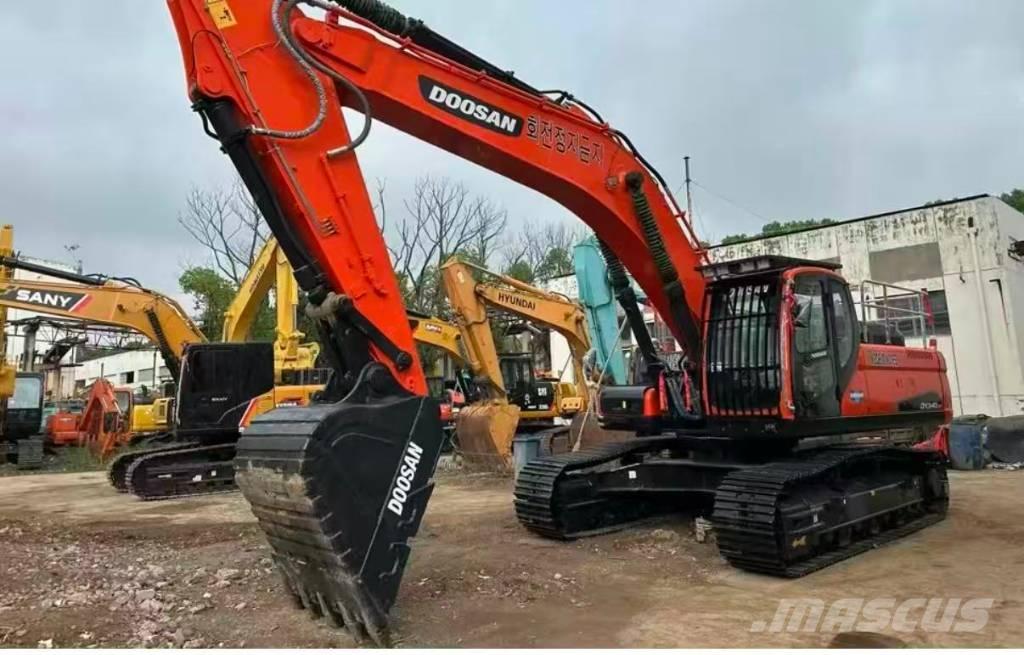 Doosan DX 340 Vikšriniai ekskavatoriai