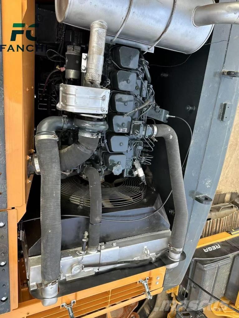 Hyundai 220LC-9S Vikšriniai ekskavatoriai