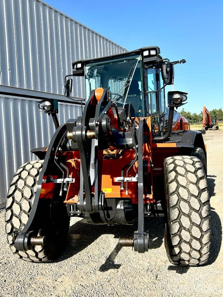 Hitachi ZW180-7 Naudoti ratiniai krautuvai