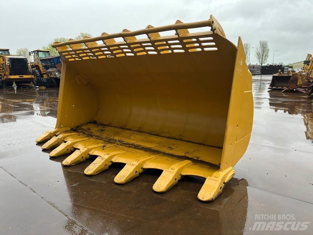 CAT Bucket 990 Kaušai