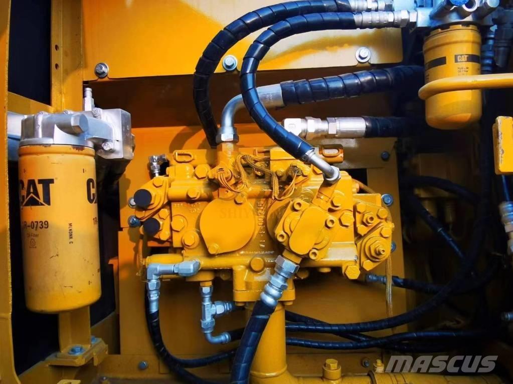 CAT 315D Vikšriniai ekskavatoriai