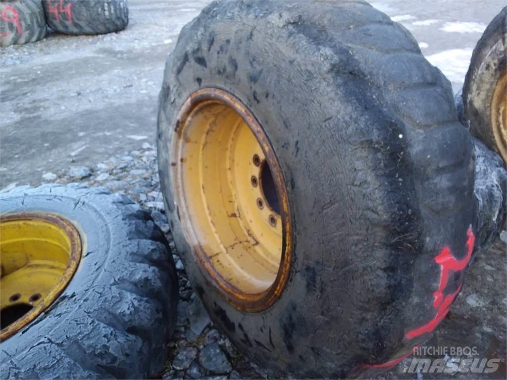 LS 17,5x25 Padangos, ratai ir ratlankiai