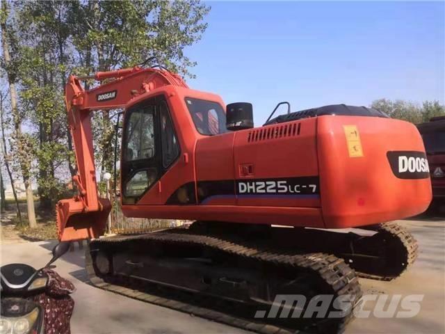 Doosan DH225 Vikšriniai ekskavatoriai