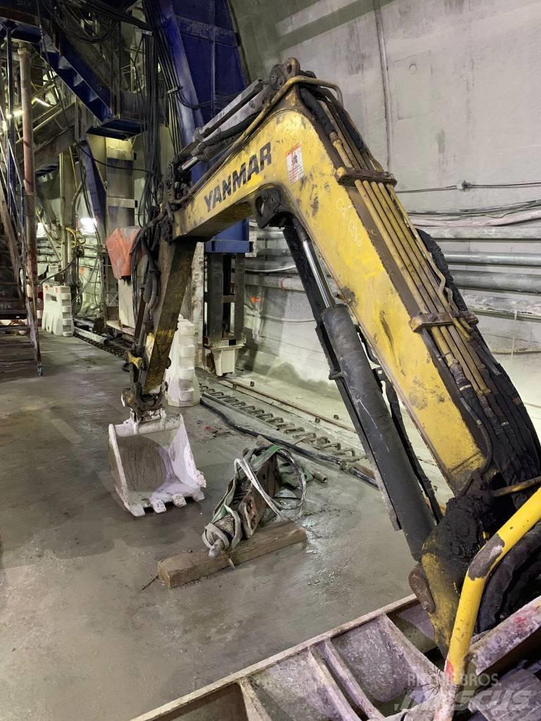 Yanmar VIO30-6B Statyba - Kita