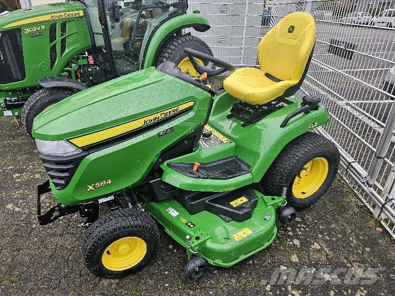 John Deere X584 Šienapjovės