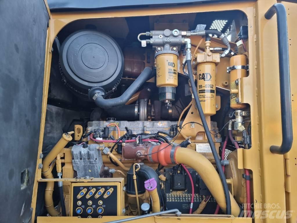 CAT 160 M Greideriai
