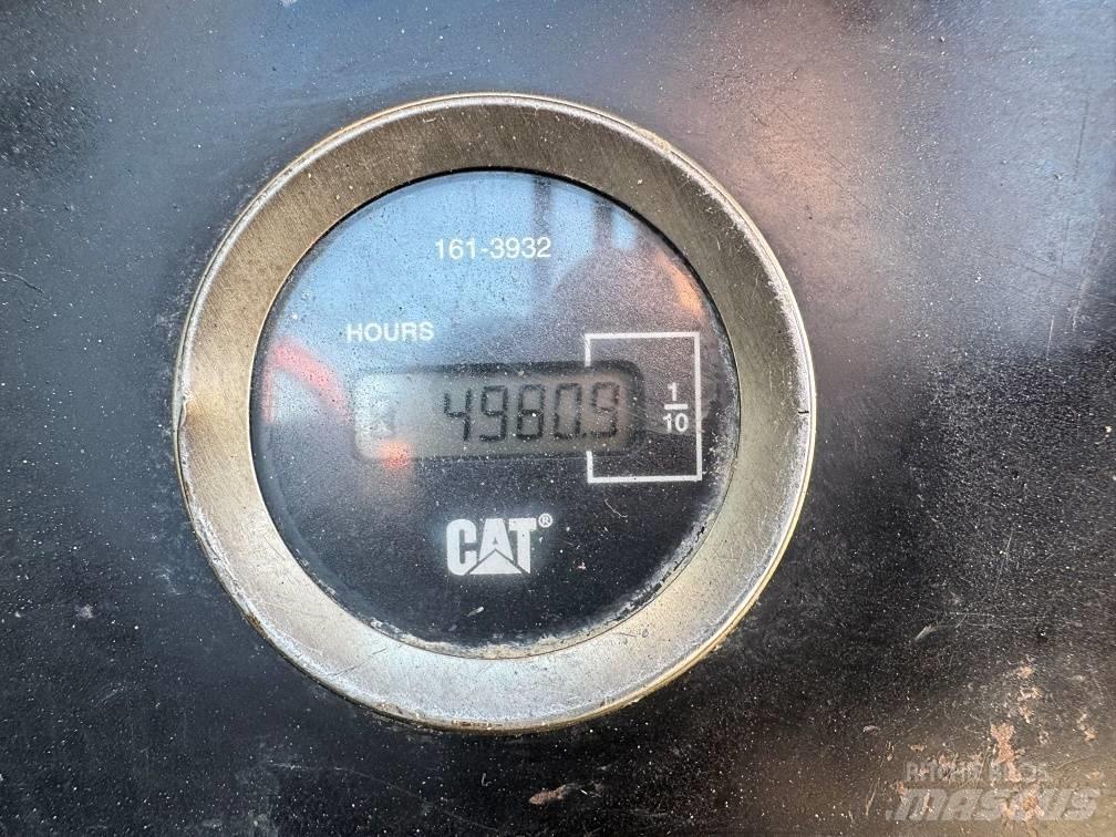 CAT 313D SR Vikšriniai ekskavatoriai