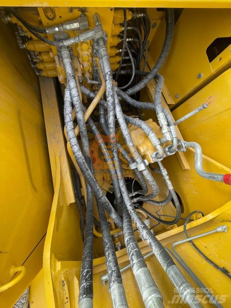 Komatsu PC 200-8 Vikšriniai ekskavatoriai