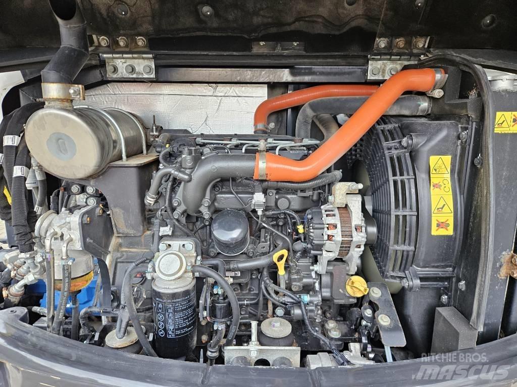 Bobcat E57W Ratiniai ekskavatoriai
