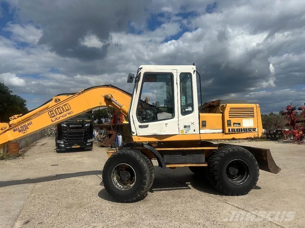 Liebherr A900 Ratiniai ekskavatoriai