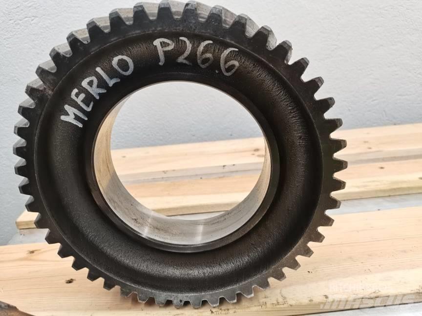 Merlo P 26.6 reducer Ašys