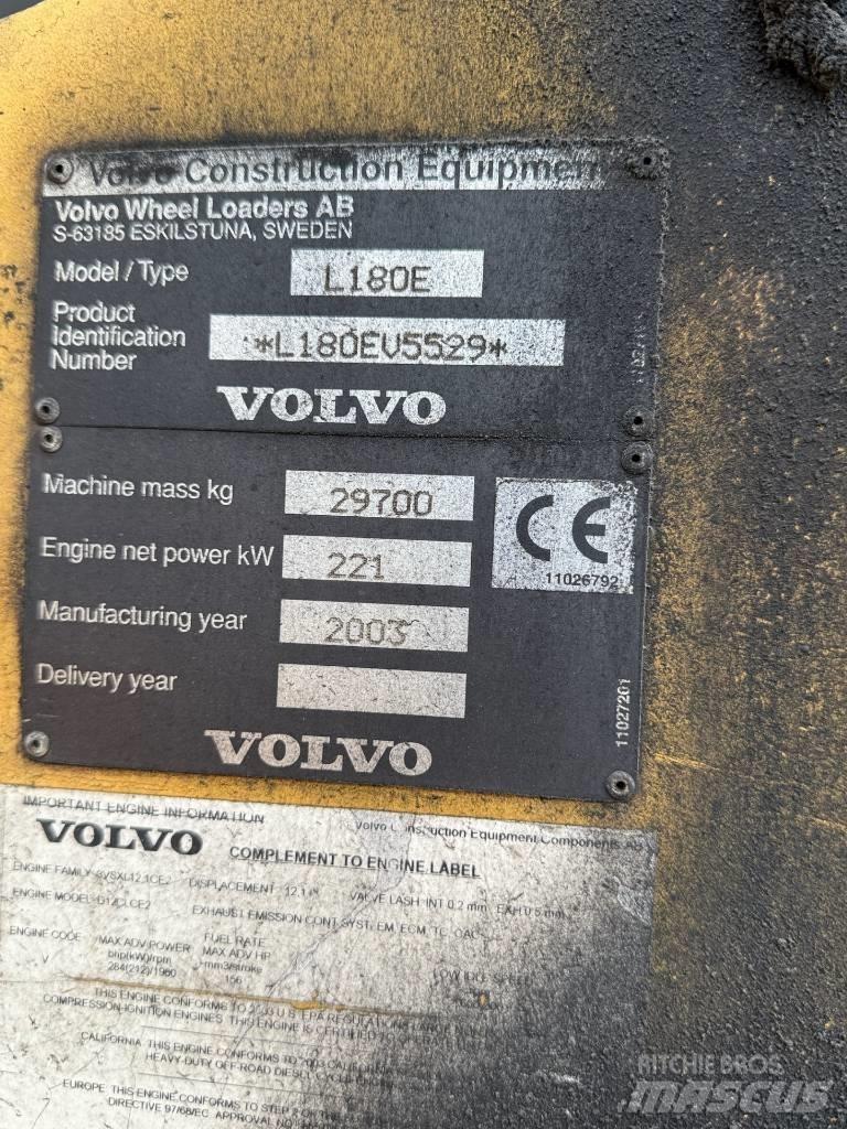 Volvo L 180 E Naudoti ratiniai krautuvai
