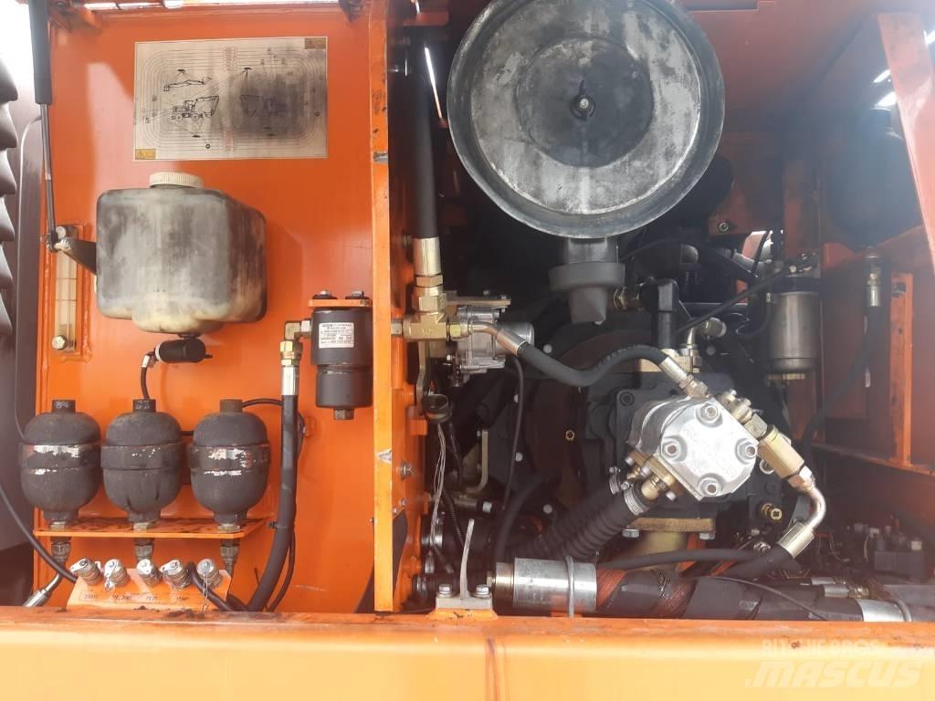 Fiat-Kobelco E175W Ratiniai ekskavatoriai