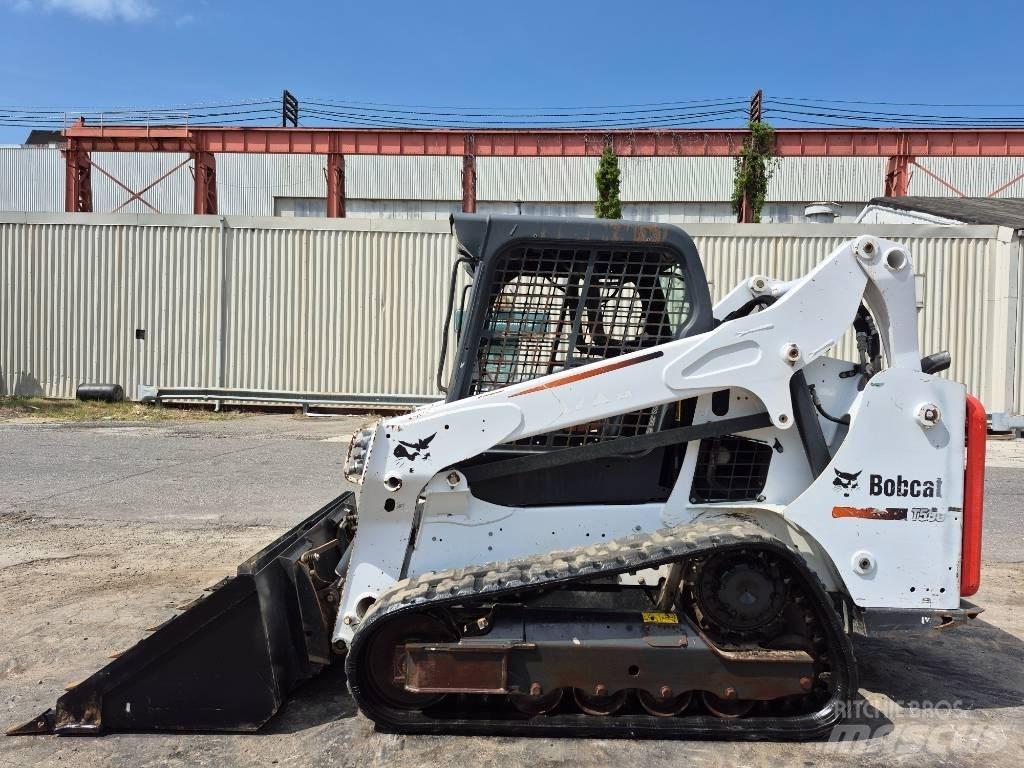 Bobcat T 590 Krautuvai su šoniniu pasukimu