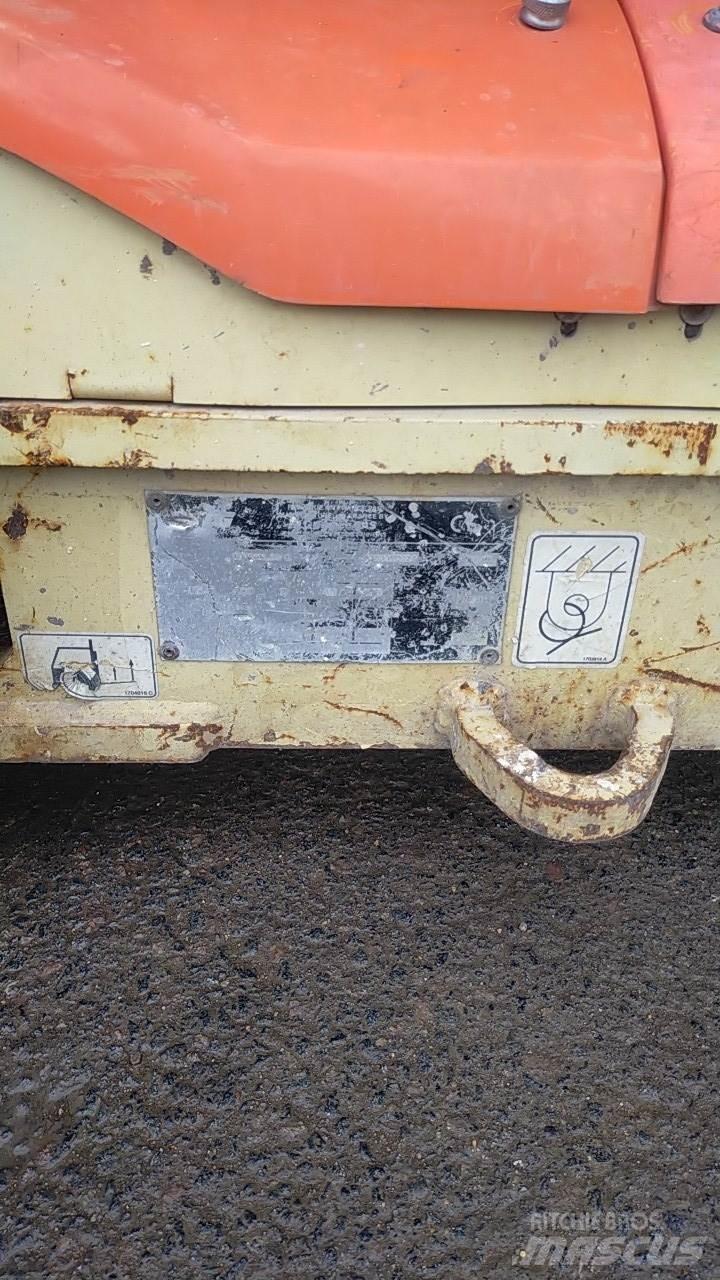 JLG T10E Kiti keltuvai ir platformos