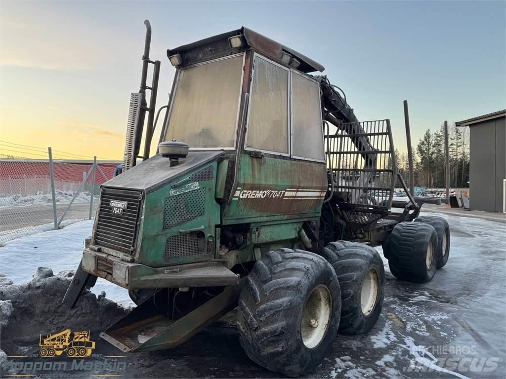 Gremo 704T Naudoti miškovežiai (Forvarderiai)