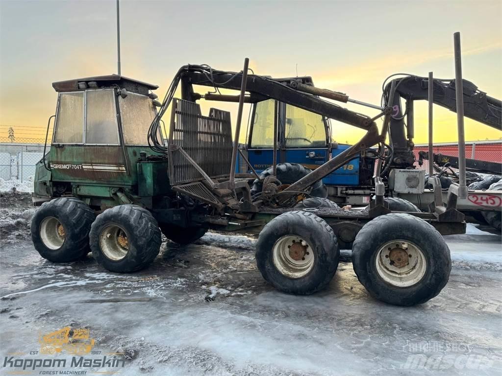 Gremo 704T Naudoti miškovežiai (Forvarderiai)