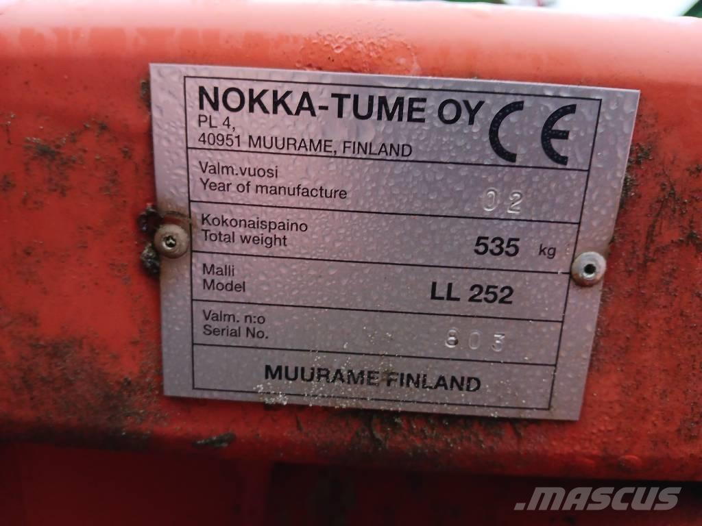 Esko 252 Sniego pūstuvai