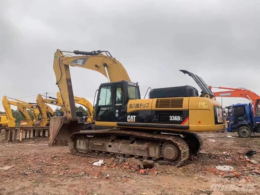 CAT 336 D Vikšriniai ekskavatoriai