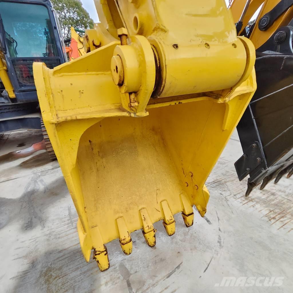 Komatsu PC 200-7 Vikšriniai ekskavatoriai