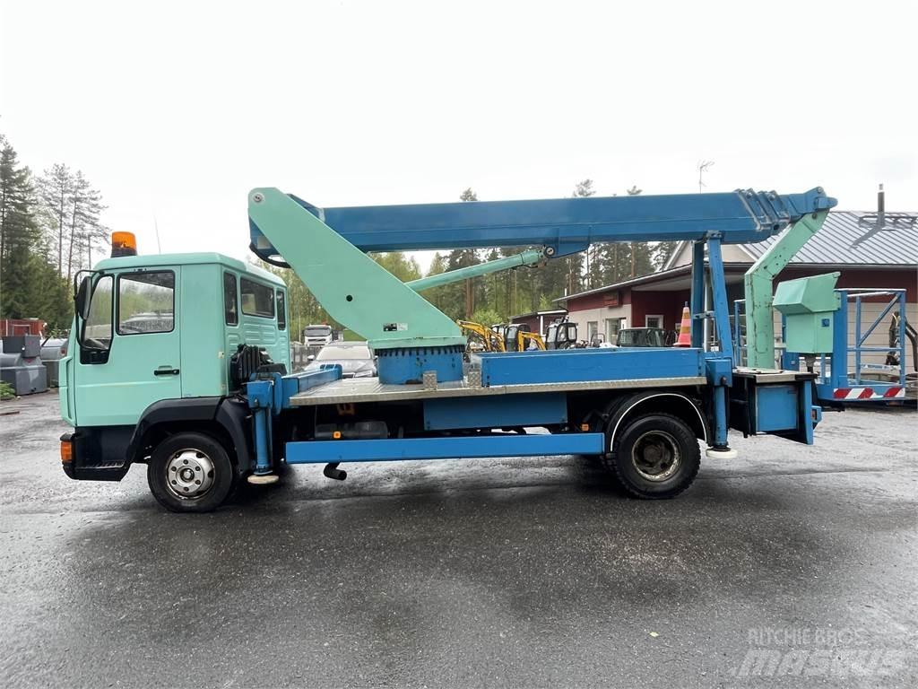 MAN L200 4x2-4300 Ant vilkikų montuojamos kėlimo platformos