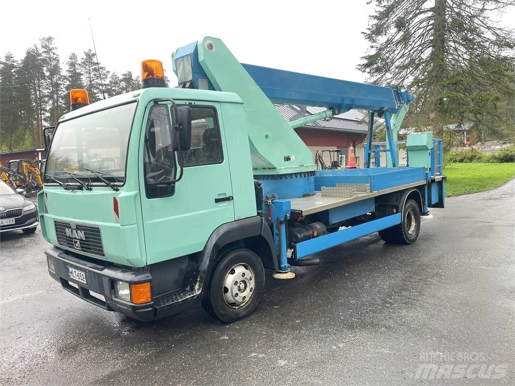 MAN L200 4x2-4300 Ant vilkikų montuojamos kėlimo platformos