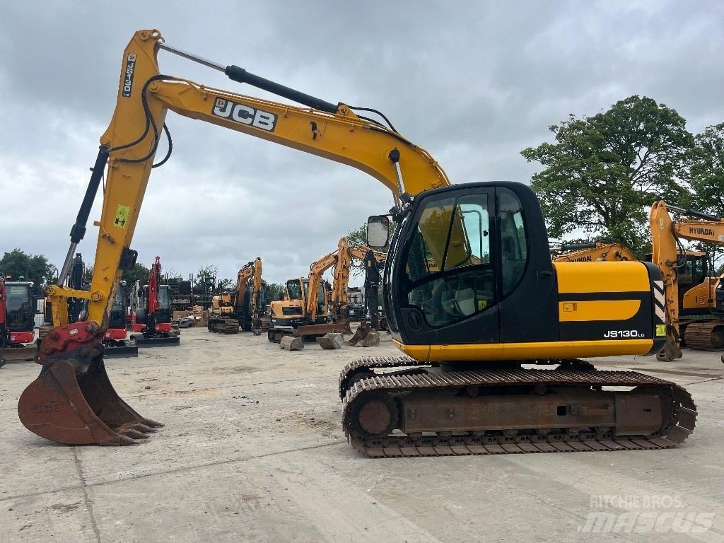 JCB JS 130 Vikšriniai ekskavatoriai