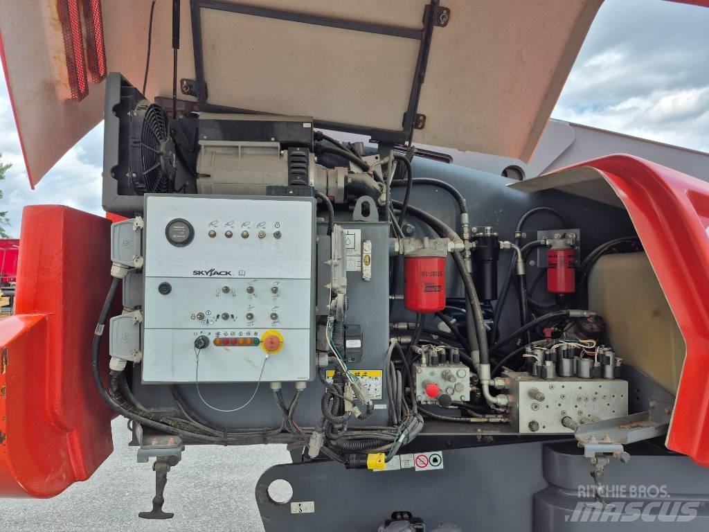 SkyJack SJ 66 T Alkūniniai keltuvai