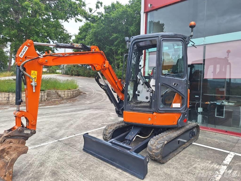 Hitachi ZX33-5A Mini ekskavatoriai < 7 t