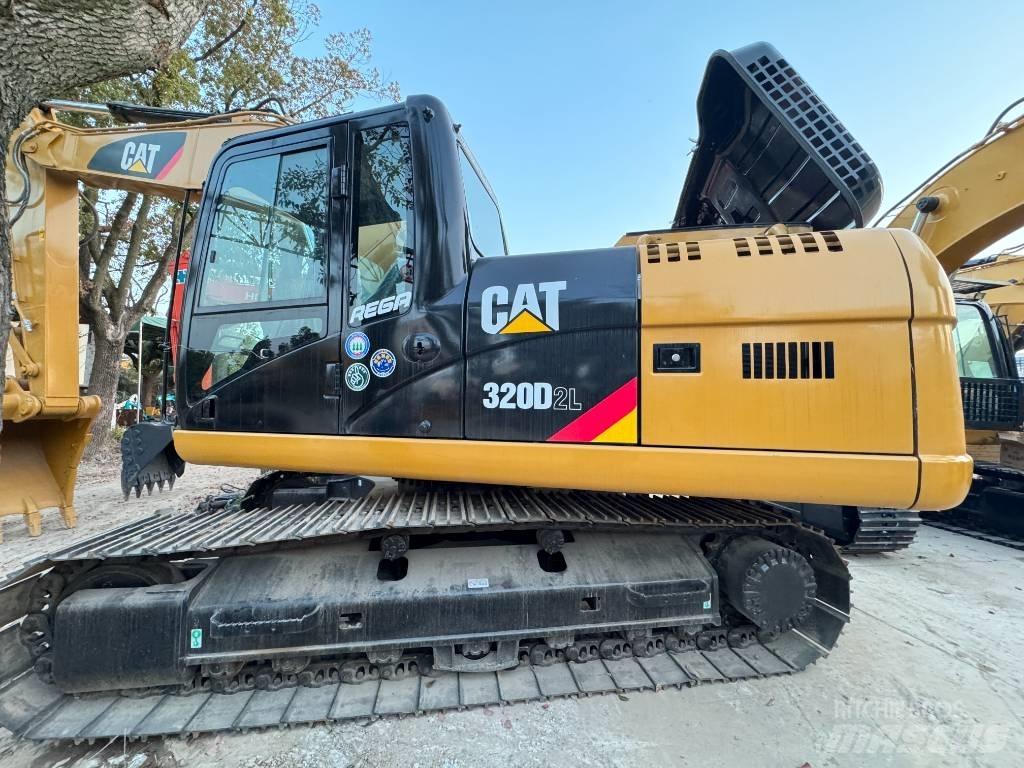 CAT 320D2L Vikšriniai ekskavatoriai