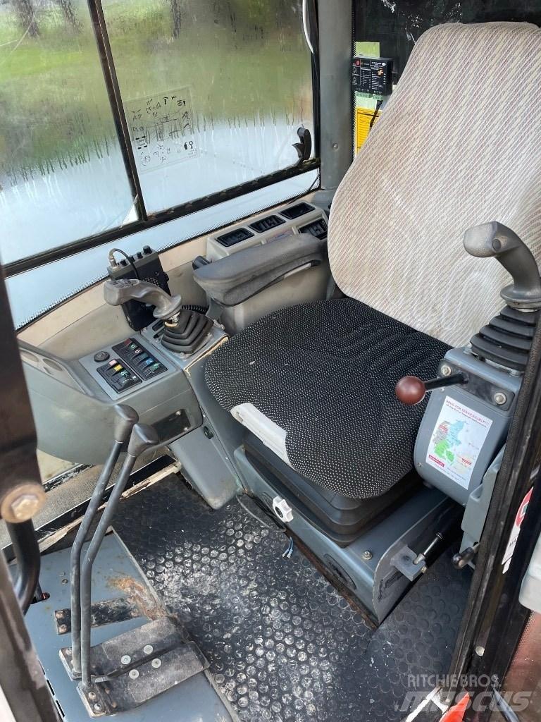 Terex TC125 Vikšriniai ekskavatoriai