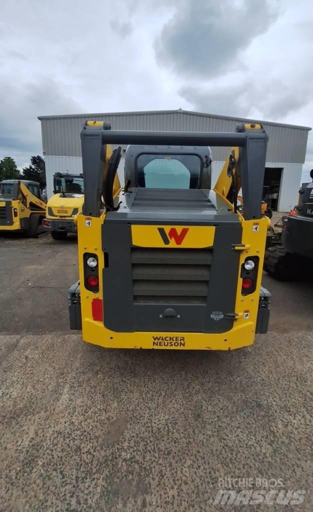 Wacker Neuson ST 31 Krautuvai su šoniniu pasukimu