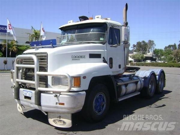 Mack Fleetliner Naudoti vilkikai