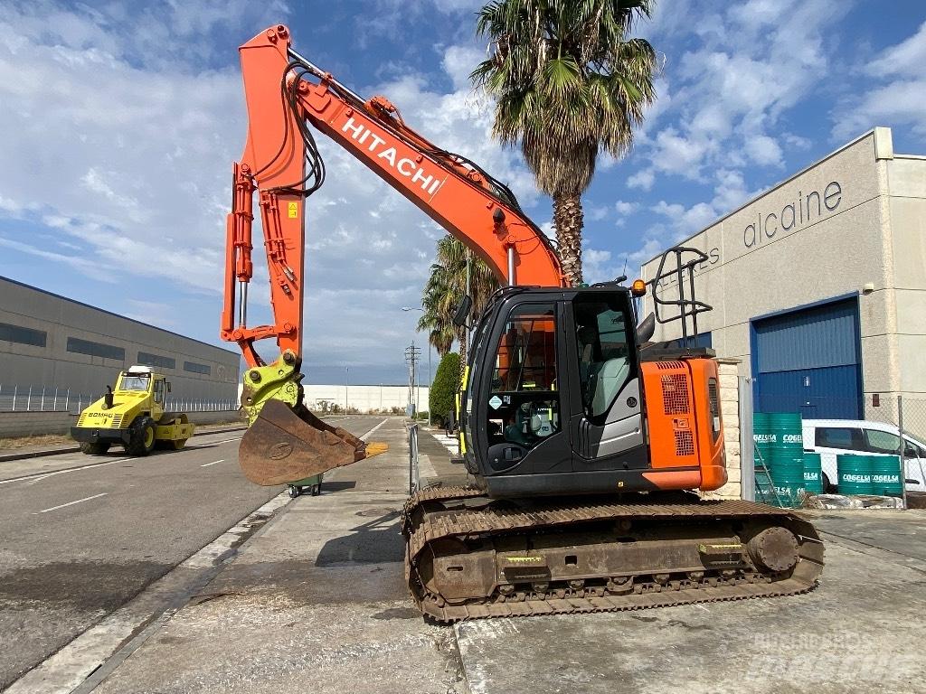 Hitachi ZX 135 US-6 Vikšriniai ekskavatoriai